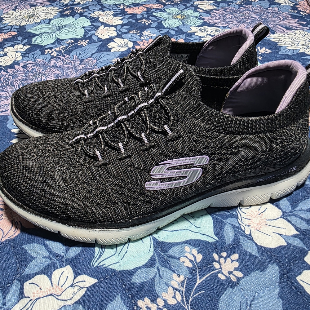 Skechers Black Knit Slip-On Walking Shoes with Lavender Trim - Picture 1 of 3
